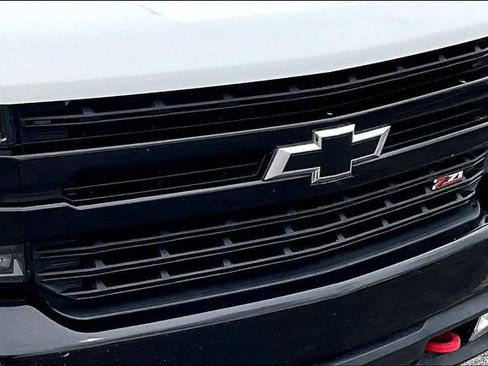 Used 2022 Chevrolet Silverado 1500 LT Trail Boss w/ Convenience Package II AWD/4WD image 34
