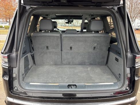 Used 2023 Jeep Grand Wagoneer Series II w/ Premium Group II image 8