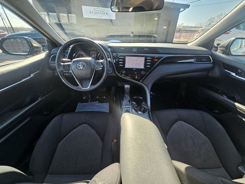 Used 2020 Toyota Camry LE image 34