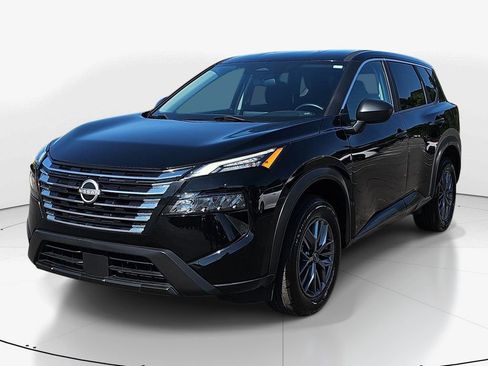 Used 2024 Nissan Rogue S FWD image 11
