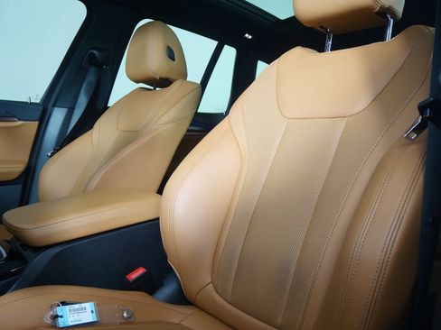 Certified 2022 BMW X3 M40i w/ Parking Assistance Package image 10