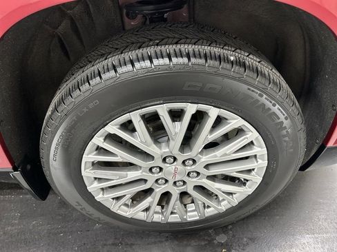 Certified 2025 GMC Acadia Denali w/ LPO, Floor Liner Package image 8