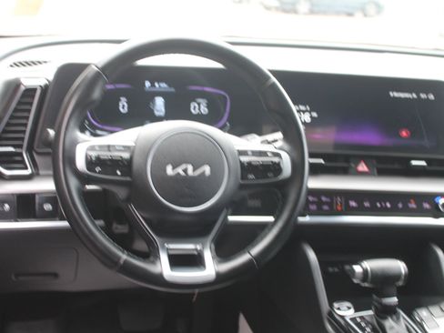 Used 2023 Kia Sportage EX image 18