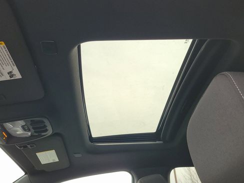 New 2026 GMC Canyon Elevation w/ Convenience Package image 11