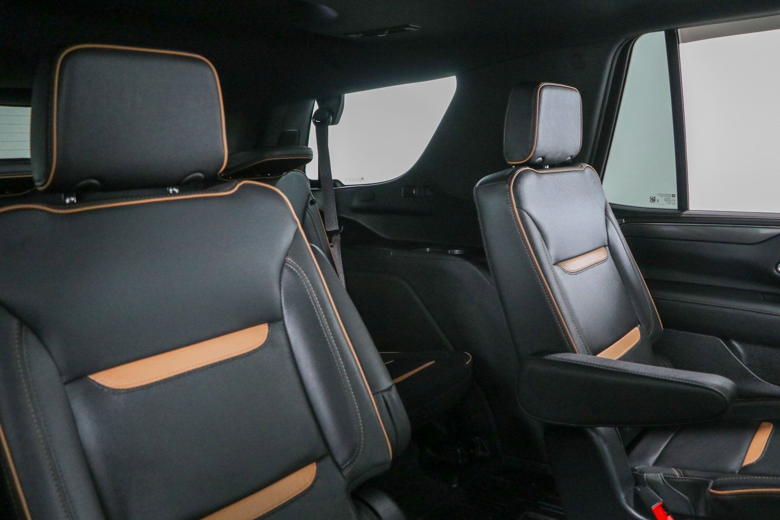 Used 2023 GMC Yukon AT4 w/ Max Trailering Package AWD/4WD image 32