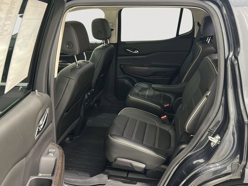 Used 2021 GMC Acadia Denali w/ Denali Ultimate Package AWD/4WD image 25