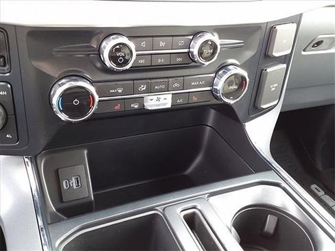 New 2023 Ford F150 XLT w/ Equipment Group 302A High image 18