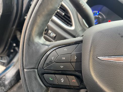 Used 2022 Chrysler Pacifica Limited w/ S Appearance Package image 18