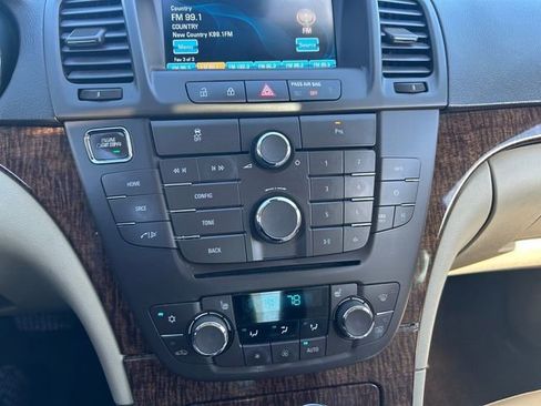 Used 2013 Buick Regal Premium FWD image 13