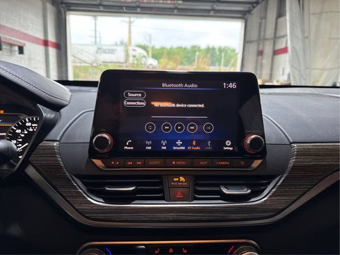 Used 2020 Nissan Altima 2.5 Platinum FWD image 15