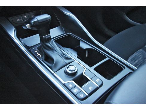 Certified 2025 Kia Sorento LX image 29