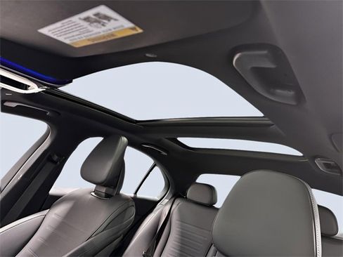 Used 2025 Mercedes-Benz C 300 4MATIC Sedan image 28