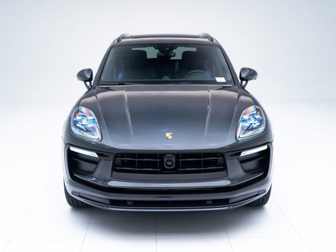 New 2026 Porsche Macan image 6