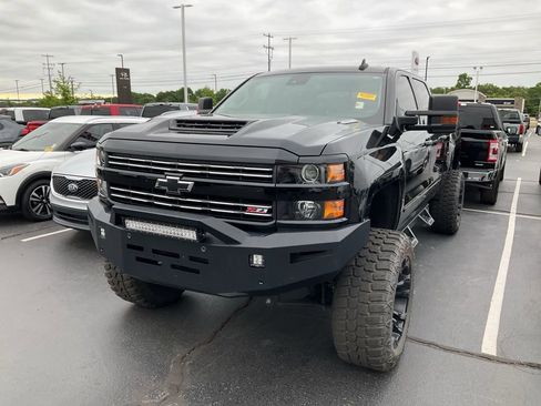 Used 2018 Chevrolet Silverado 2500 LTZ w/ Duramax Plus Package AWD/4WD image 14