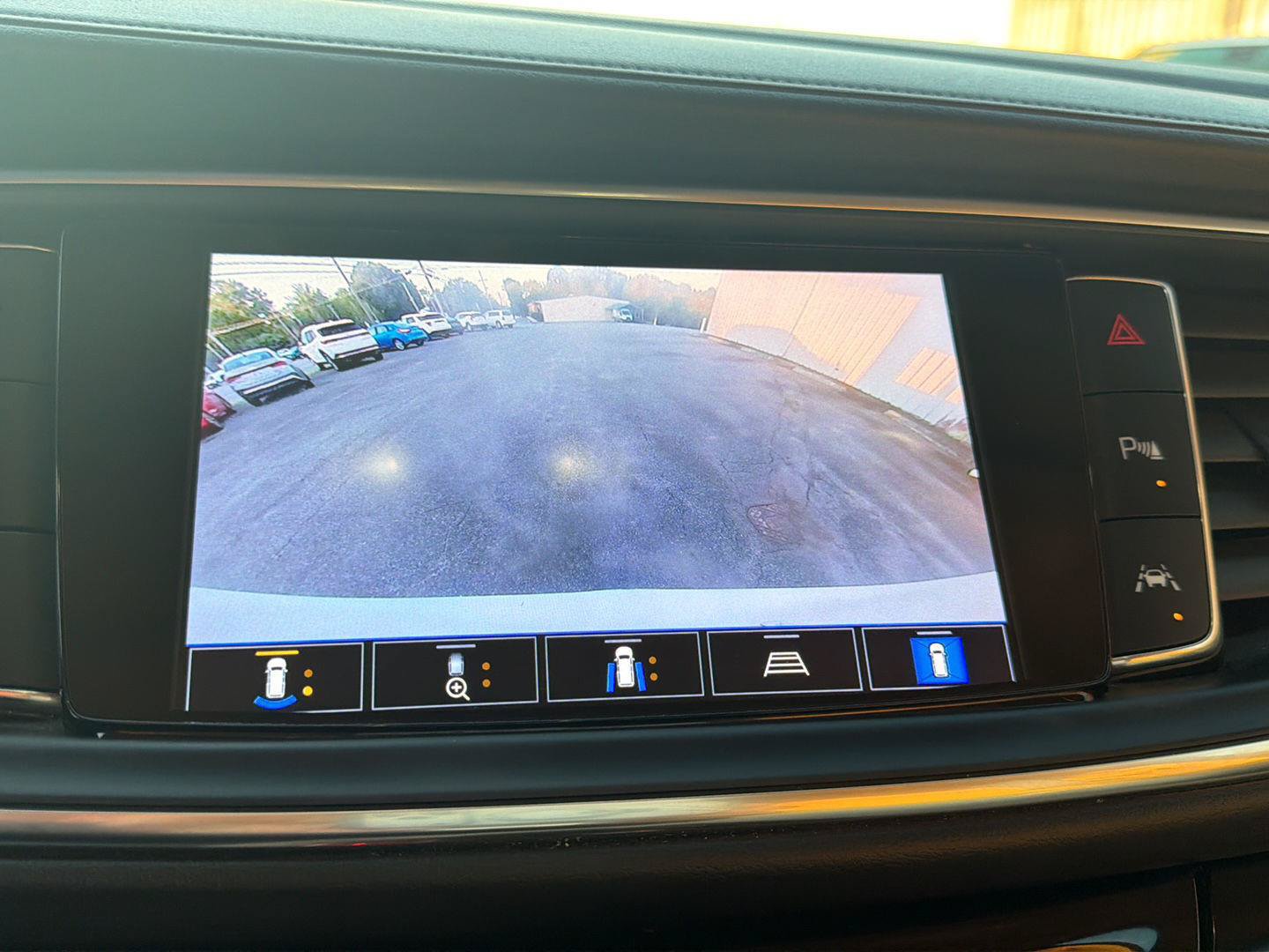 Used 2023 Buick Enclave Avenir FWD image 13