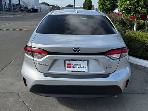Used 2025 Toyota Corolla LE FWD image 8