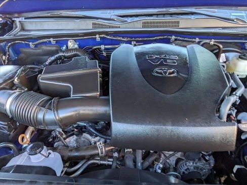 Certified 2022 Toyota Tacoma SR5 image 21