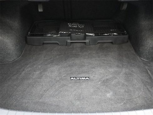 Used 2023 Nissan Altima 2.5 SV w/ SV Premium Package image 12