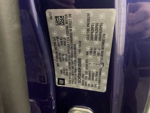 Used 2017 Chevrolet Colorado Z71 image 25