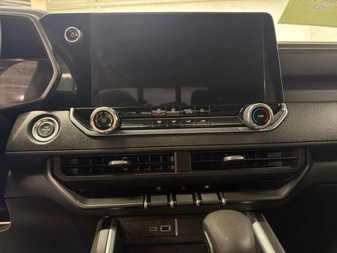 Used 2024 Chevrolet Colorado Trail Boss w/ Advanced Trailering Package image 22