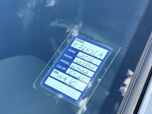 Used 2016 Nissan Altima 2.5 SL w/ 2.5 Technology Package FWD image 10