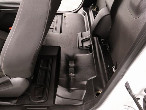 Used 2022 Chevrolet Colorado LT w/ Fleet Safety Package image 11