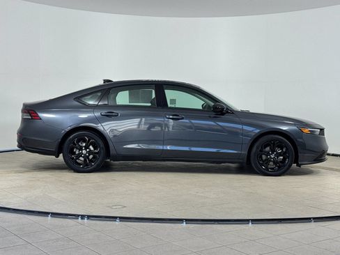 Certified 2025 Honda Accord SE image 7