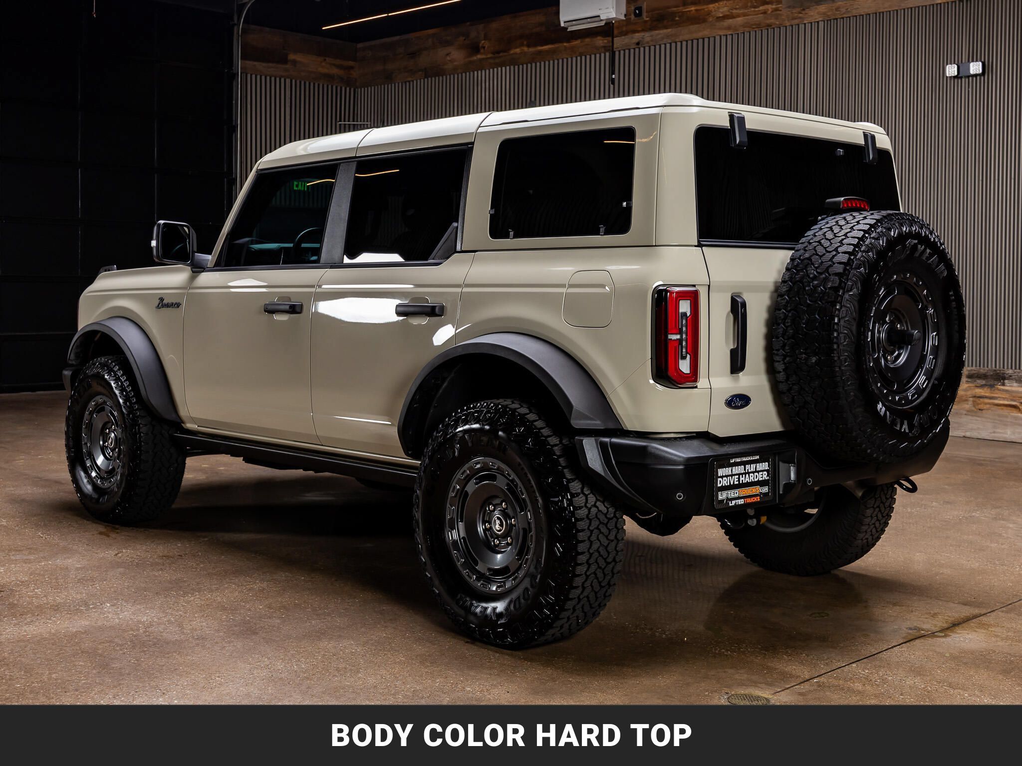 Used 2025 Ford Bronco Badlands AWD/4WD image 6