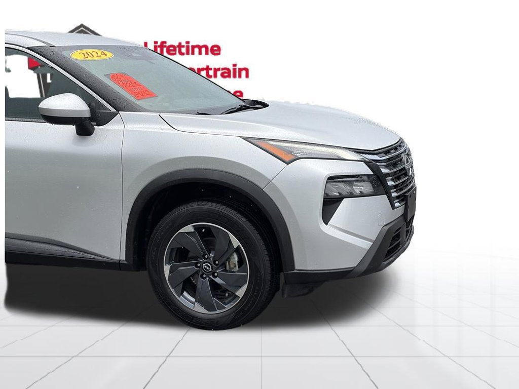Certified 2024 Nissan Rogue SV FWD image 8