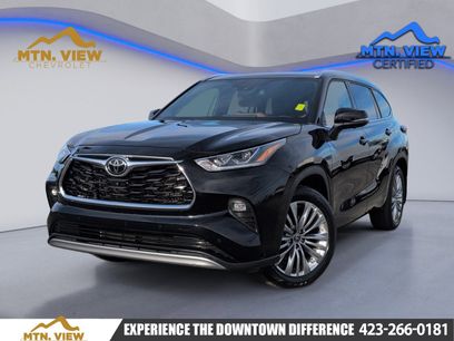 Used 2024 Toyota Highlander Platinum