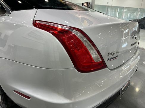 Used 2016 Jaguar XJ L Portfolio AWD/4WD image 36