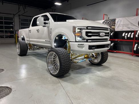 Used 2021 Ford F250 Platinum w/ Tremor Off-Road Package image 13