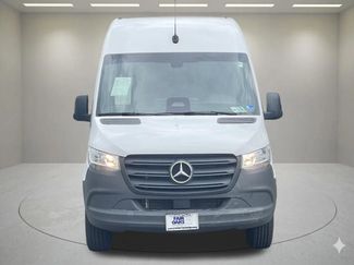 Used 2025 Mercedes-Benz Sprinter 2500 video 2
