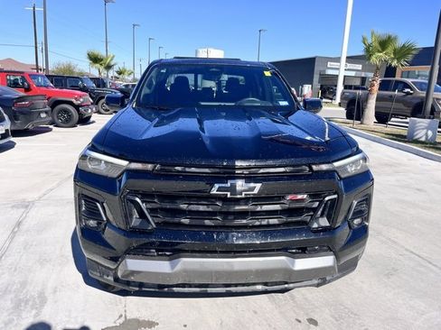 Used 2025 Chevrolet Colorado Z71 w/ Midnight Edition image 2