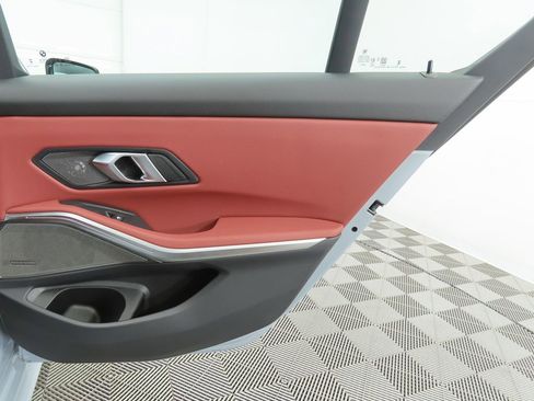 New 2026 BMW 330i Sedan w/ M Sport Package image 27