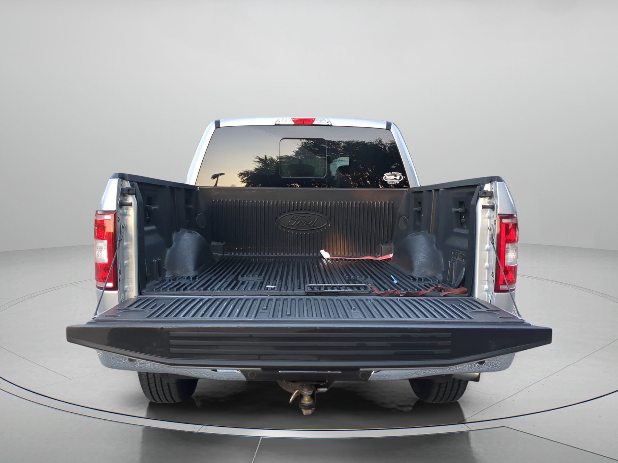 Used 2019 Ford F150 XLT w/ Equipment Group 302A Luxury AWD/4WD image 46