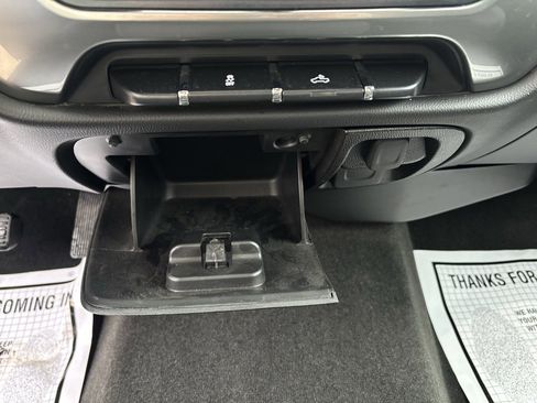 Used 2018 Chevrolet Silverado 1500 LT w/ All Star Edition image 17