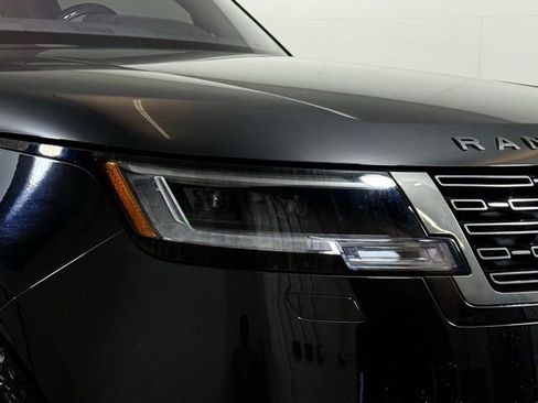 Certified 2023 Land Rover Range Rover SE image 12