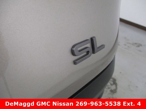 New 2025 Nissan Murano SL image 5