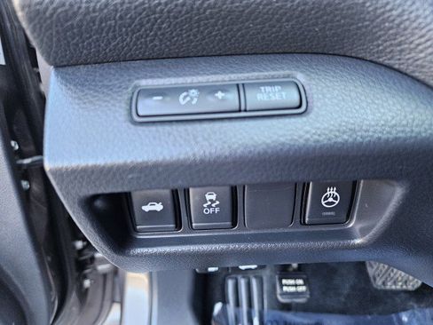 Used 2017 Nissan Altima 2.5 SL w/ Moonroof Package image 18