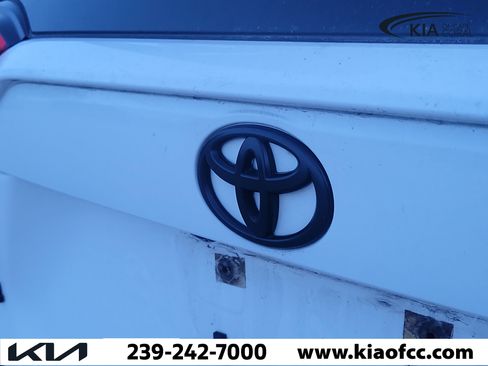 Used 2020 Toyota RAV4 LE w/ All Weather Liner Package AWD/4WD image 12