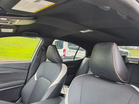Used 2025 Toyota Camry SE FWD image 33