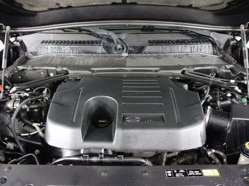 Used 2022 Land Rover Defender 110 X-Dynamic SE image 24