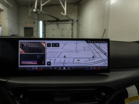 Used 2025 BMW 430i xDrive Coupe w/ Premium Package image 14