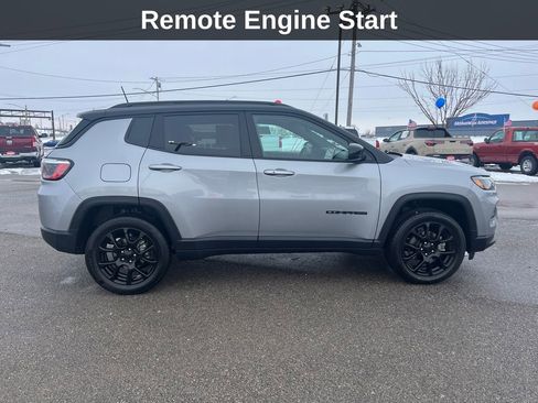 Used 2022 Jeep Compass Altitude w/ Convenience Group image 8