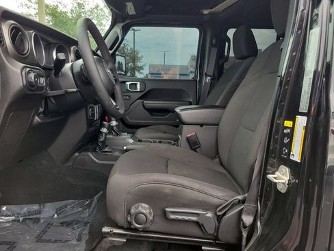 Used 2023 Jeep Wrangler Unlimited Sport AWD/4WD image 14