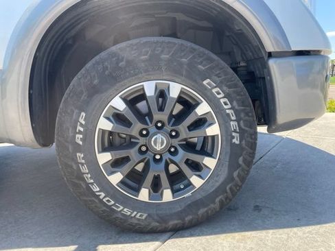 Used 2019 Nissan Titan PRO-4X w/ Pro-4x Convenience Package AWD/4WD image 35