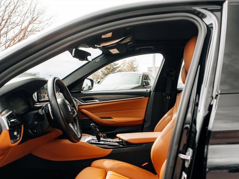 Used 2023 BMW 530i xDrive w/ Executive Package image 21