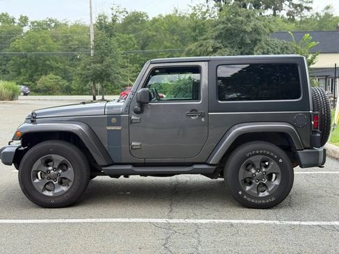 Used 2017 Jeep Wrangler Sport AWD/4WD image 8