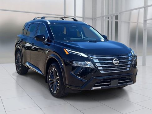 New 2026 Nissan Rogue Platinum w/ Platinum Premium Package image 3